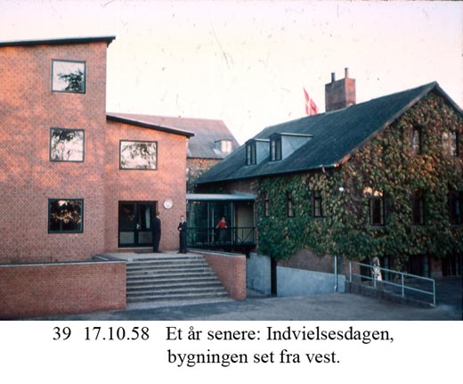 Ny hovedbygning indvies på Egå Efterskole - 1958